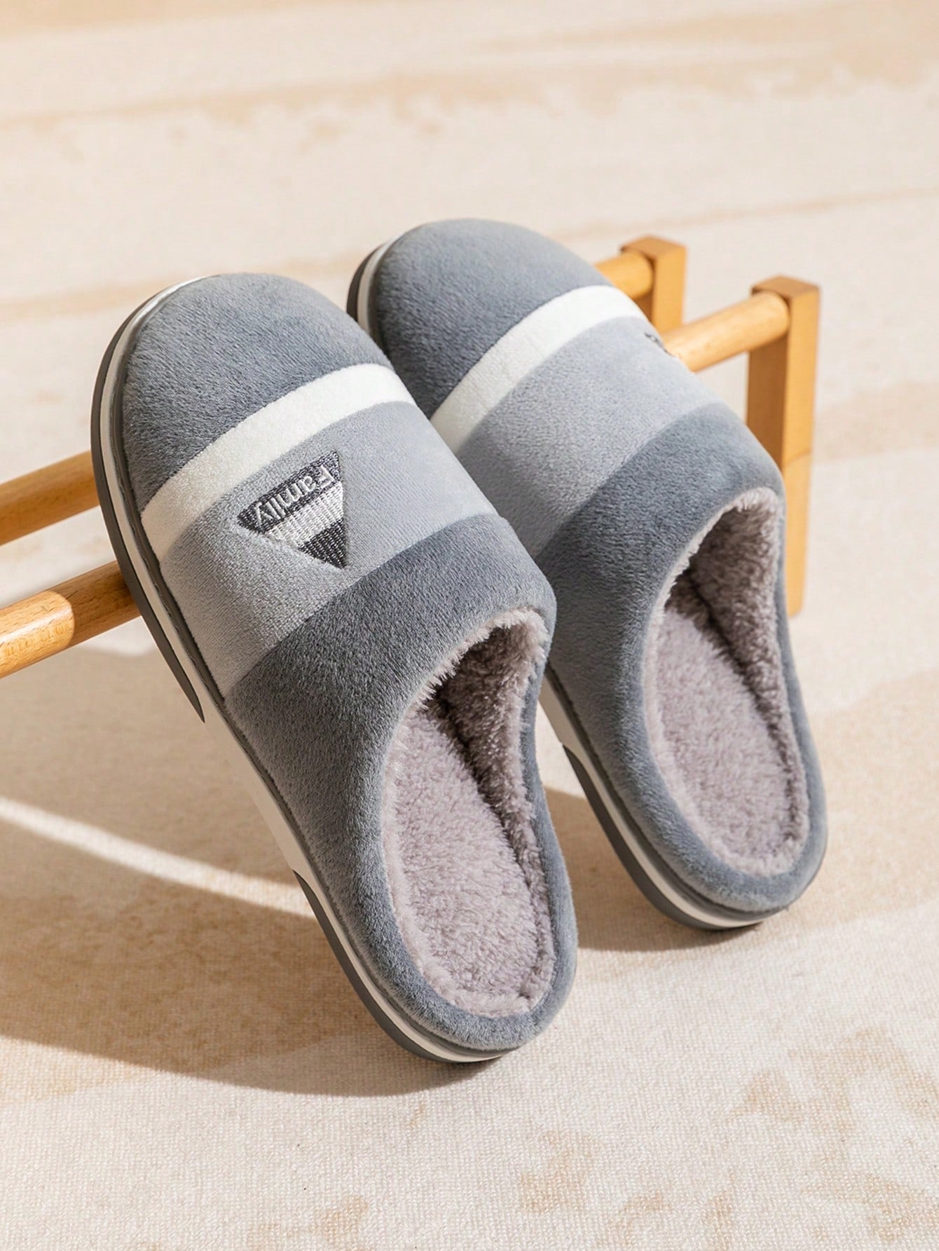 Men's Home Slippers, Autumn Winter Indoor Comfortable Warm Plush Slippers, Couples Slippers【one Size Smaller】