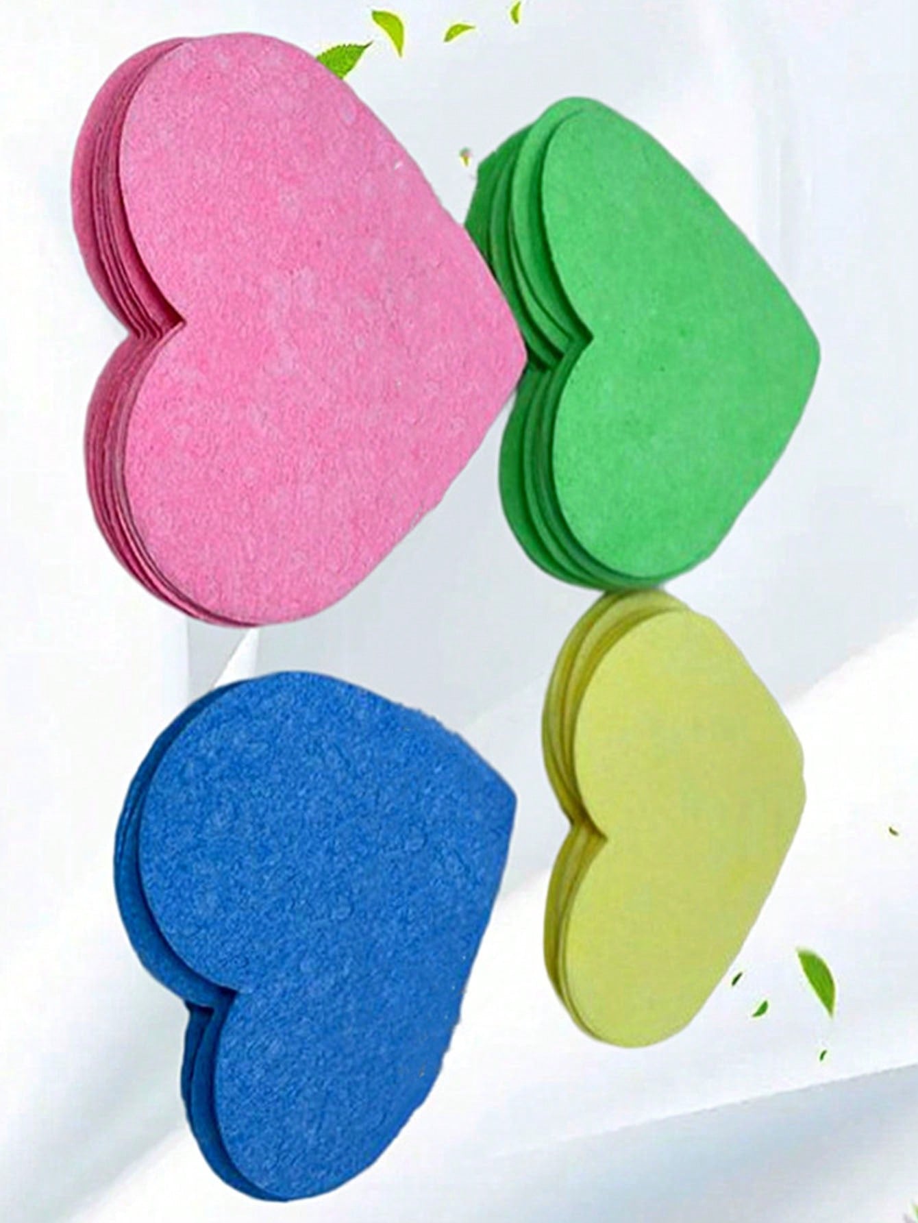 5pcs Pink Heart Shape Compressed Facial Cleaning Pad, Made Of Wood Pulp Fiber, Soft And Comfortable When Wet, Suitable For Lady Facial Cleaning, Perfect For Valentine'S Day Gift