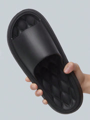 New Arrival Fashionable Soft Black Eva Bathroom Slippers With Shielded Surface, Anti-slip, Anti-odor, Perfect For Men's Home Use