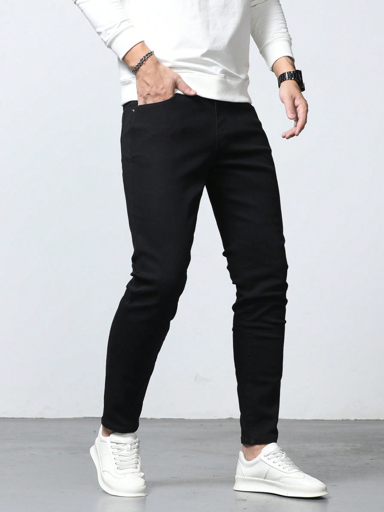 Manfinity Homme Men Cotton Solid Skinny Jeans