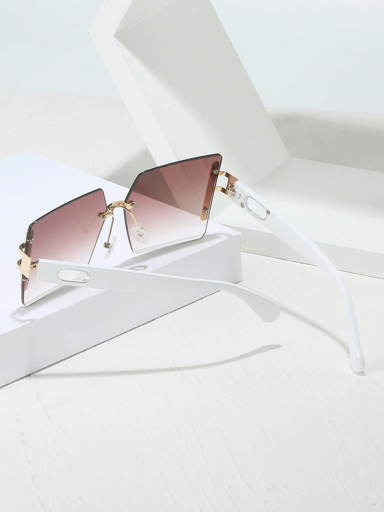 1pc Ladies' Elegant And Fashionable Metal Frame Sunglasses For Vacation