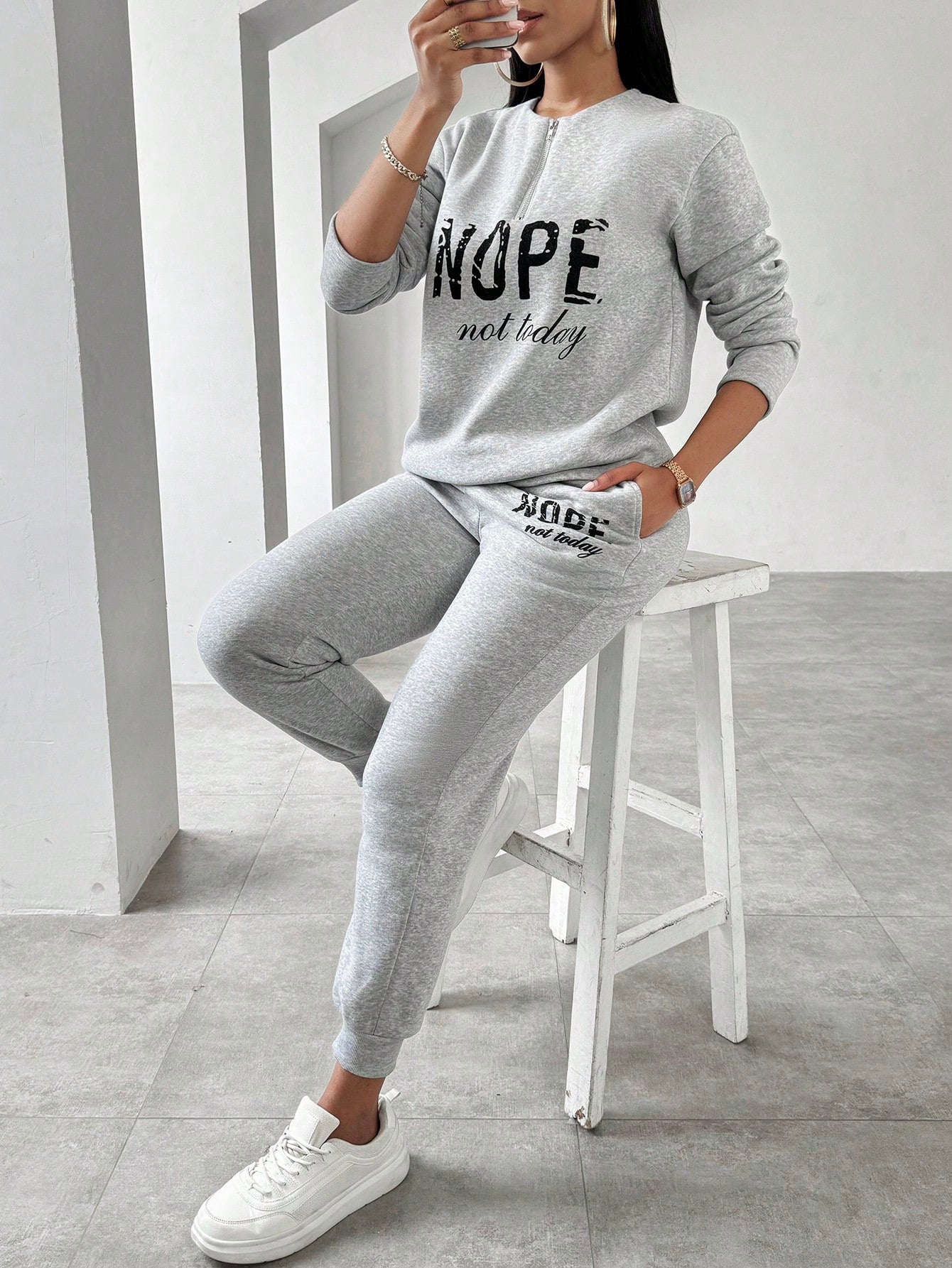 Letter Graphic Drop Shoulder Sweatshirt & Sweatpants