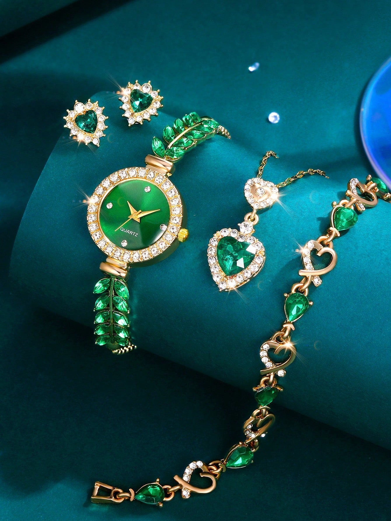 1pc Women'S Green Feather Tassel Watch With Diamond Studded Dial And 1pc Feather Tassel Pendant Necklace