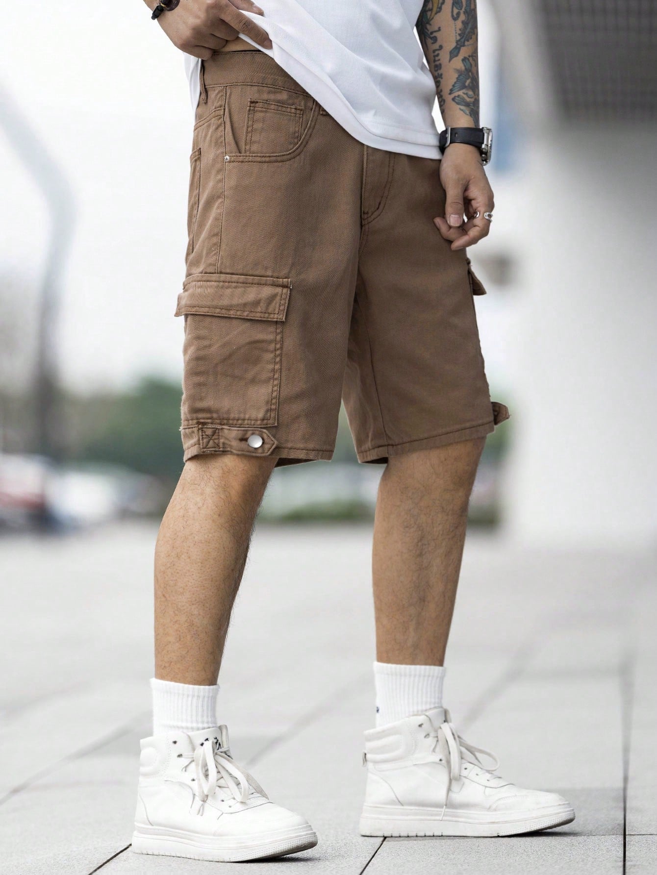 Manfinity Hypemode Men Cotton Flap Pocket Side Bermuda Denim Shorts