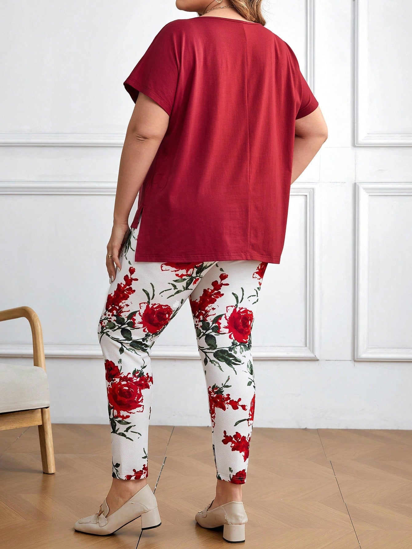 EMERY ROSE Solid Color Asymmetric Hem Batwing Sleeve T-Shirt And Flower Printed Jumpsuit Set For Plus Size Casual Wear