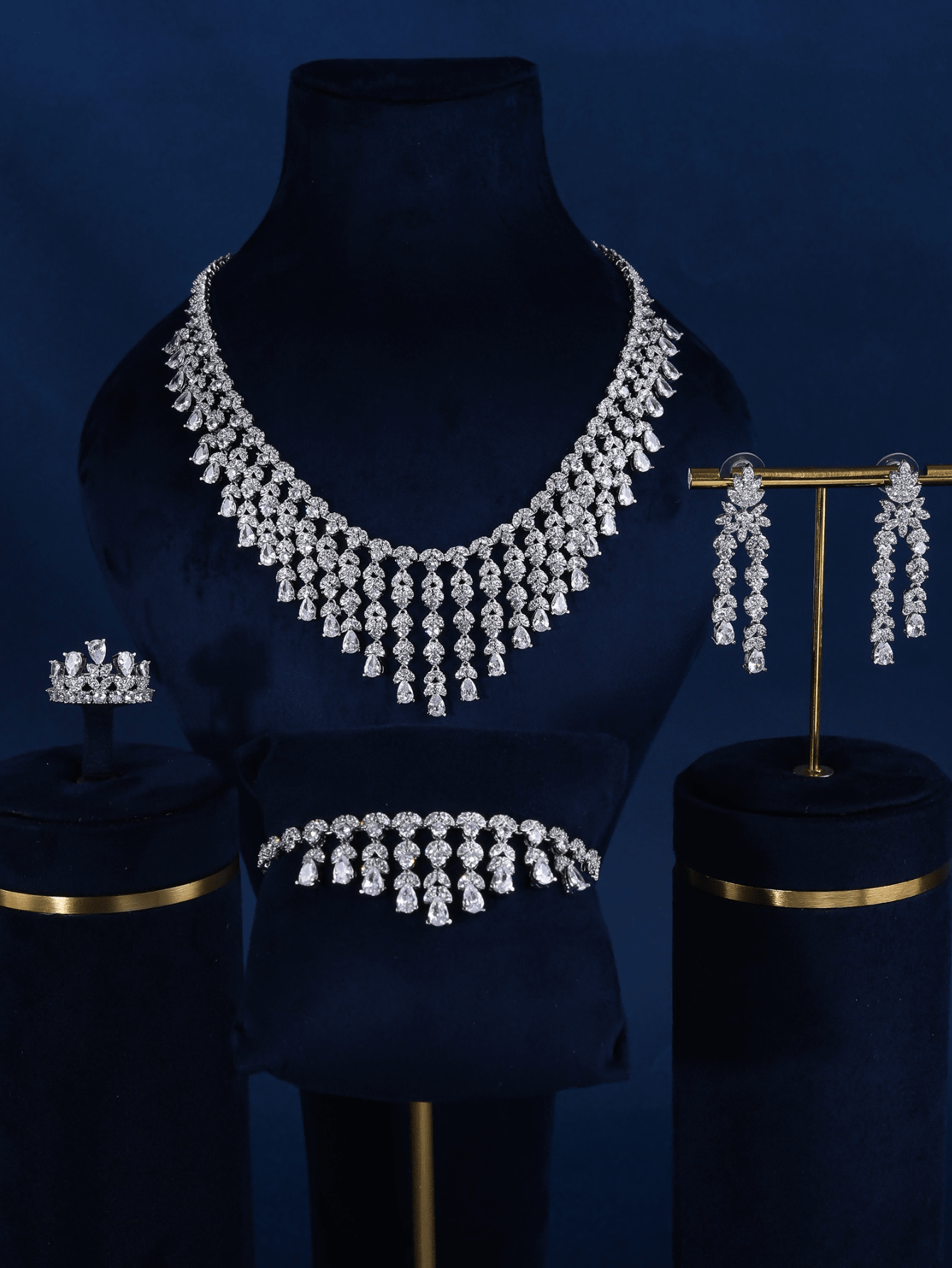 4PCS/Set Dazzling Luxury Rhodium Platinum Plating Tassels AAA Cubic Zirconia Jewelry Set Saudi Arabia Wedding Decor For Women