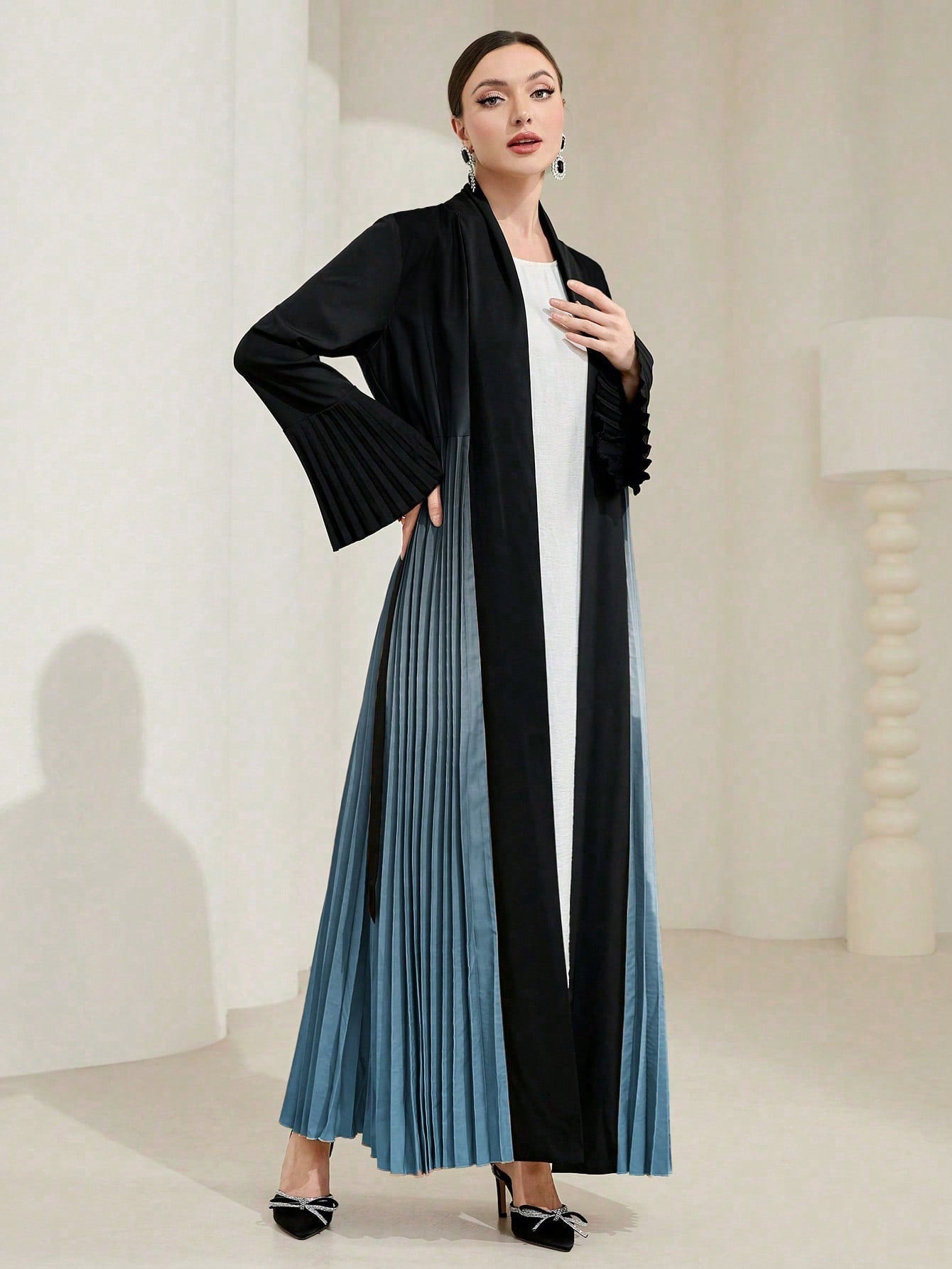 Najma Ombre Pleated Detail Flounce Sleeve Abaya