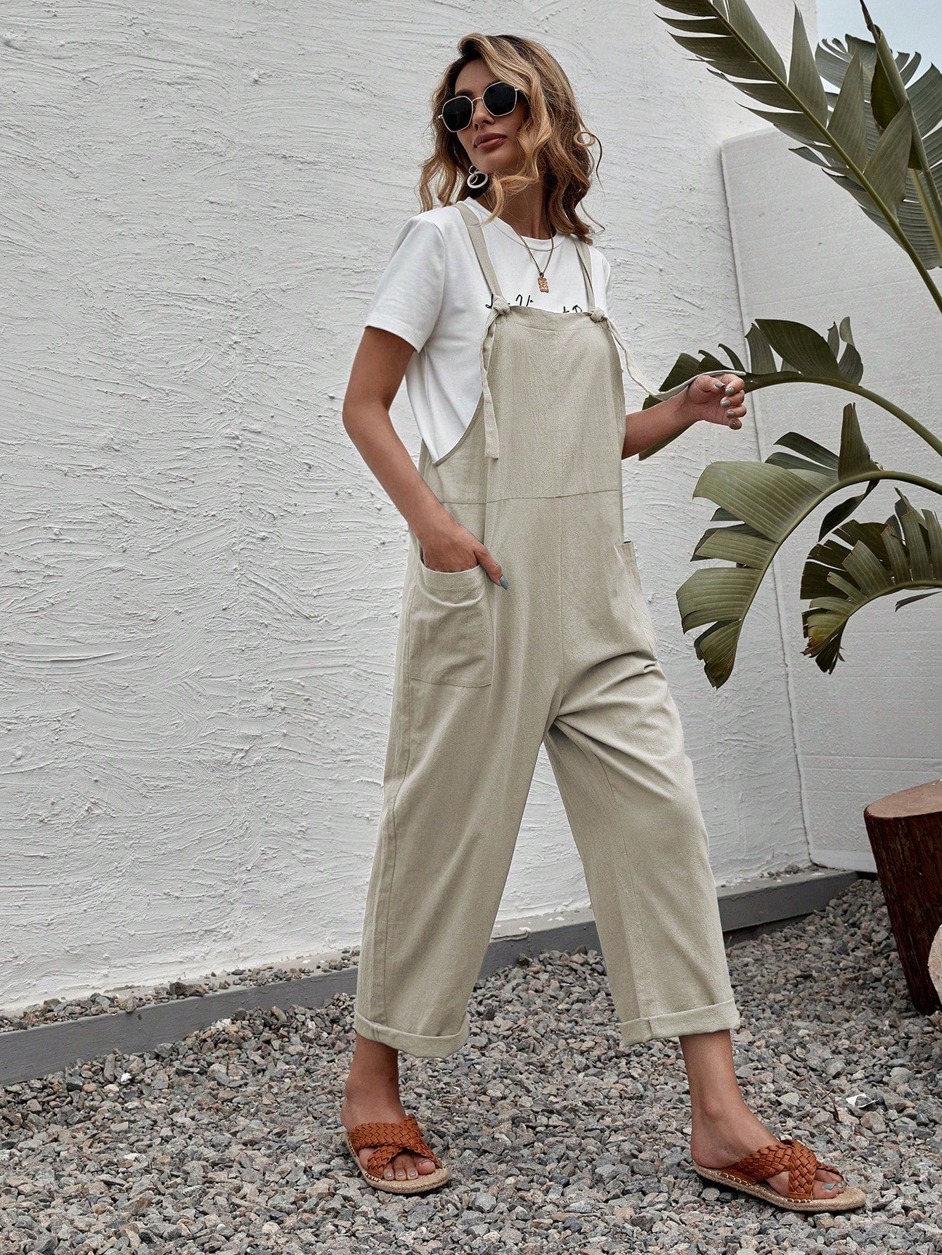 LUNE Solid Dual Pocket Suspender Jumpsuit