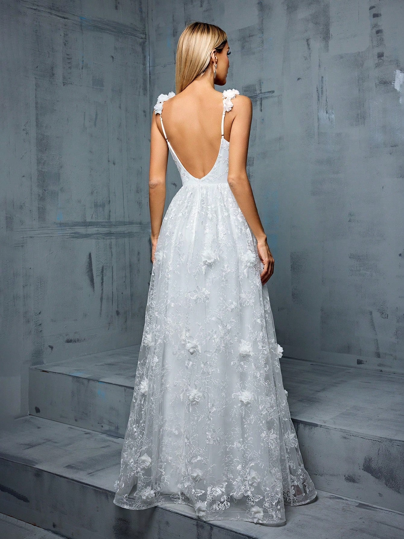 3d Floral Decor Backless Spaghetti Strap Wedding Dress