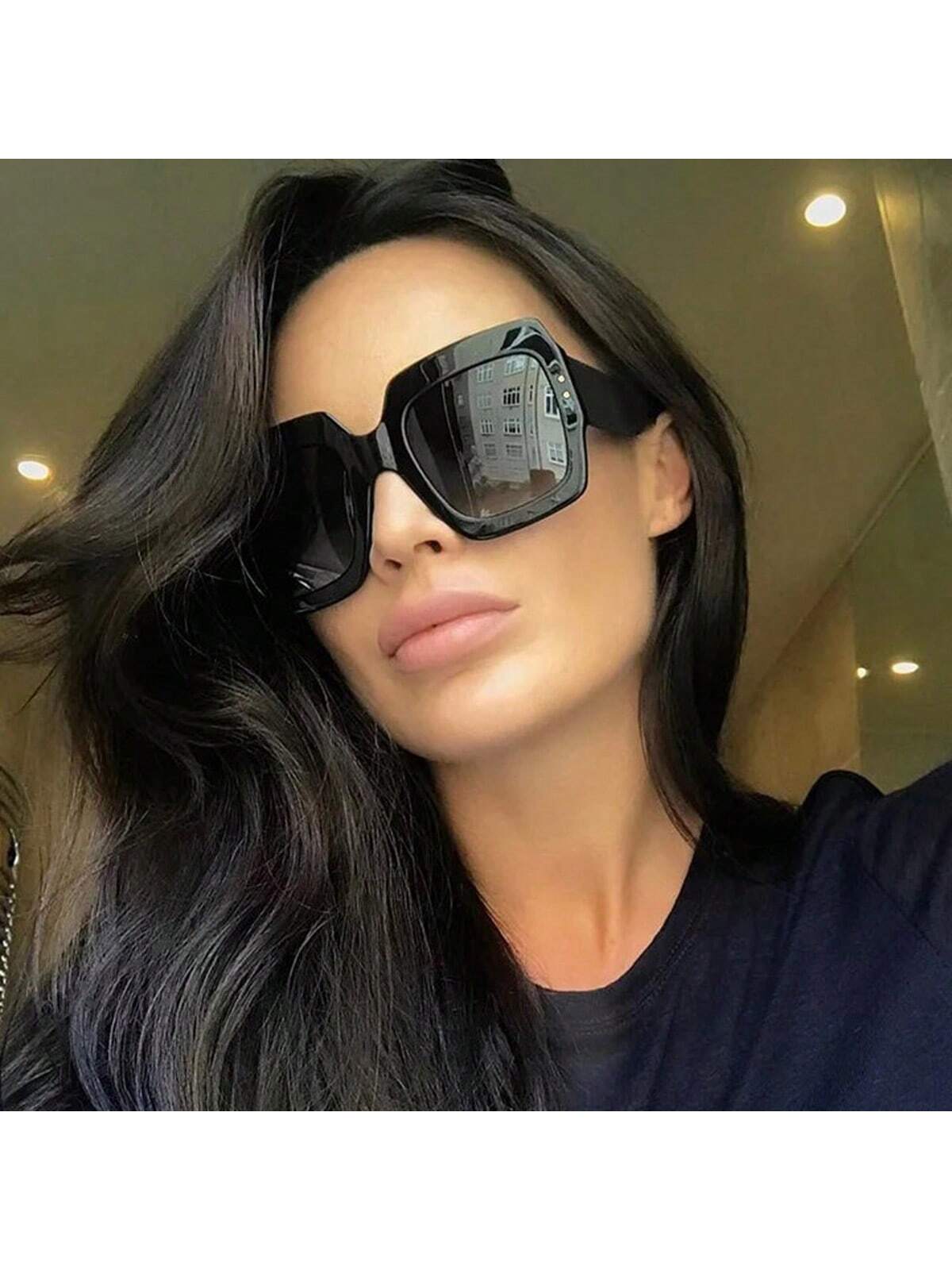 Fashionable Oversized Square Sunglasses With Wide Frame, Great For Fashion Show Or Street Snap