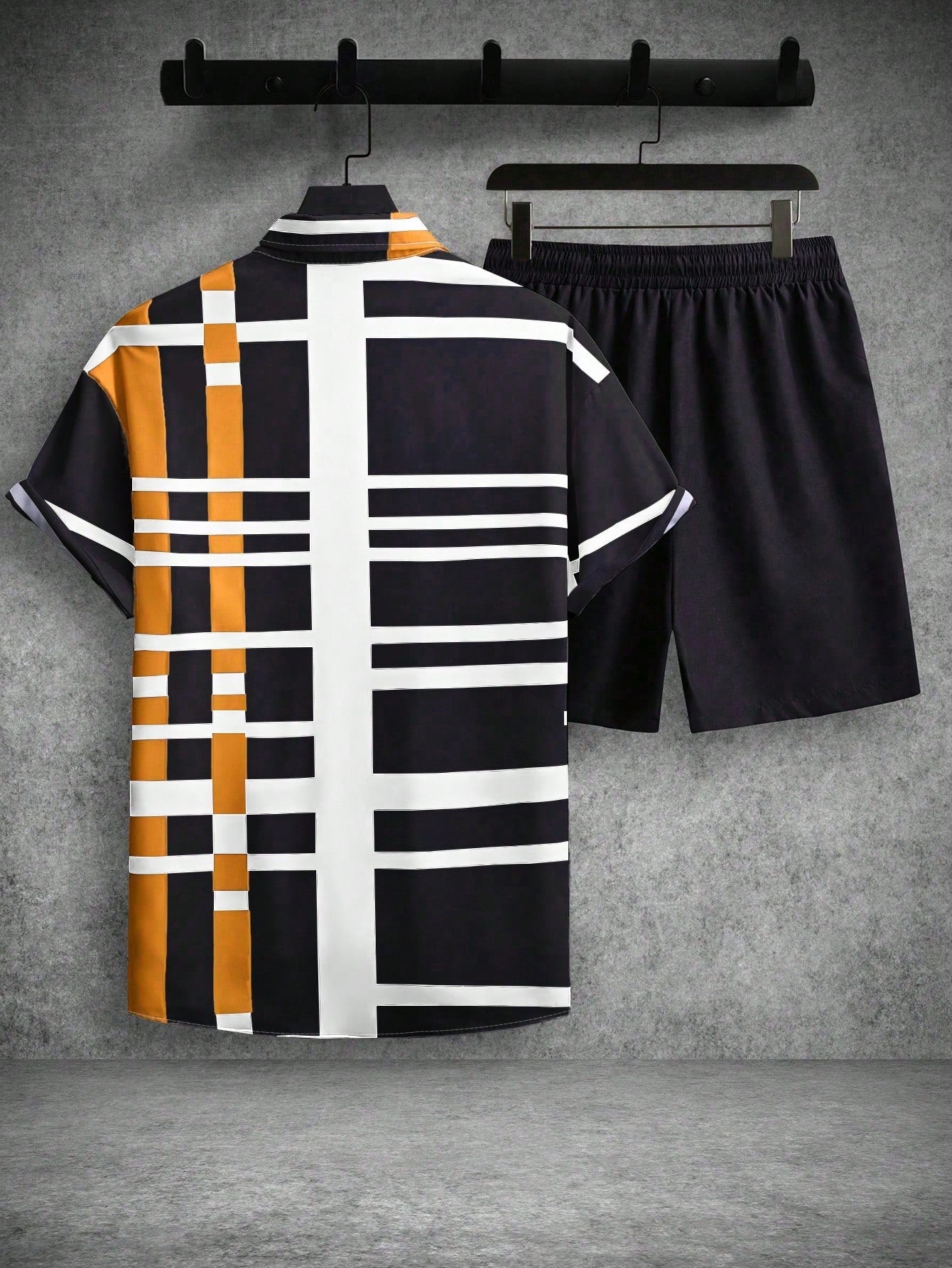 Manfinity Homme Men's Striped Contrasting Two-piece Set