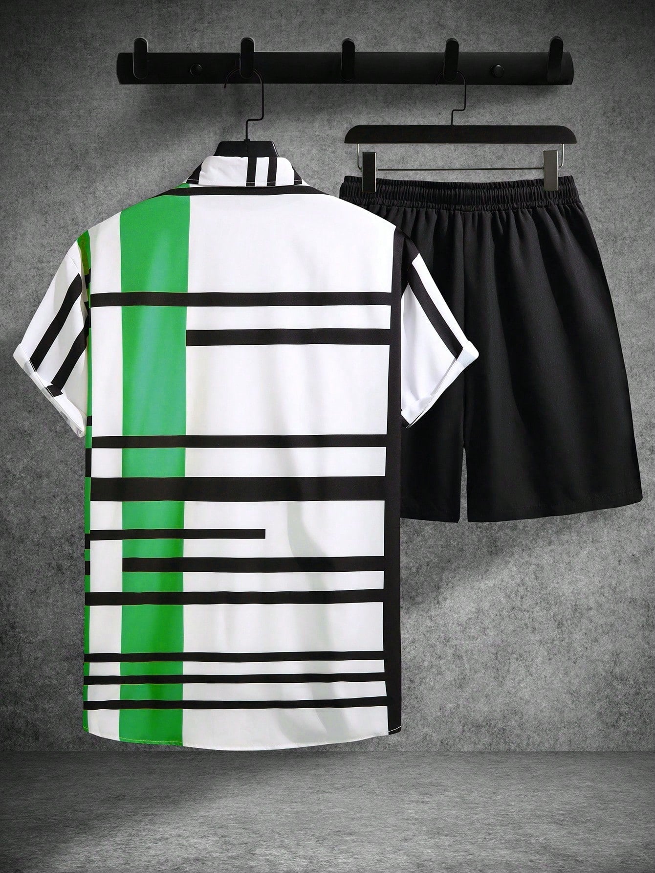 Manfinity Homme Men's Striped Contrasting Two-piece Set