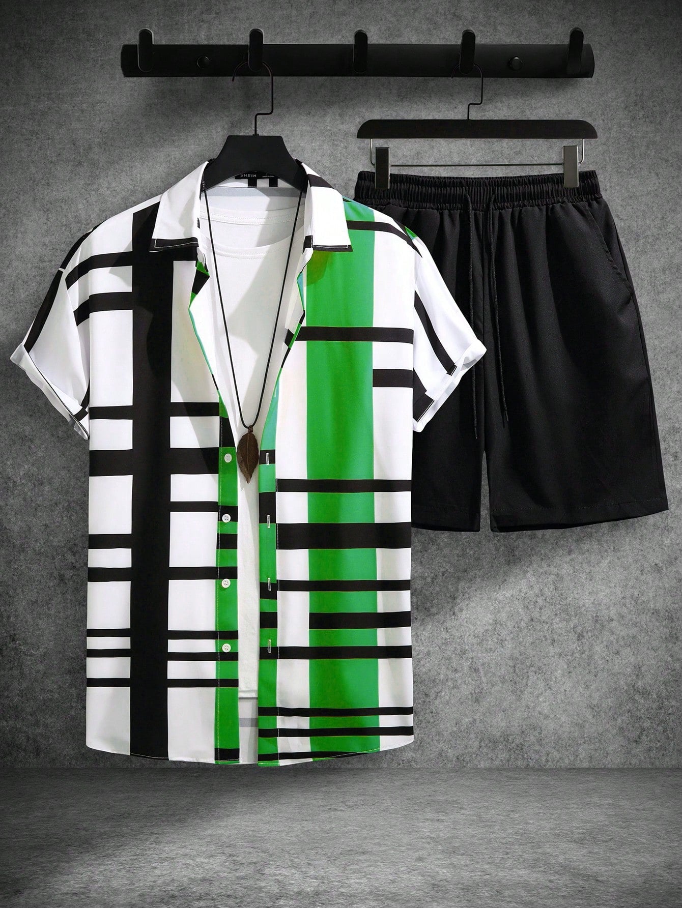 Manfinity Homme Men's Striped Contrasting Two-piece Set