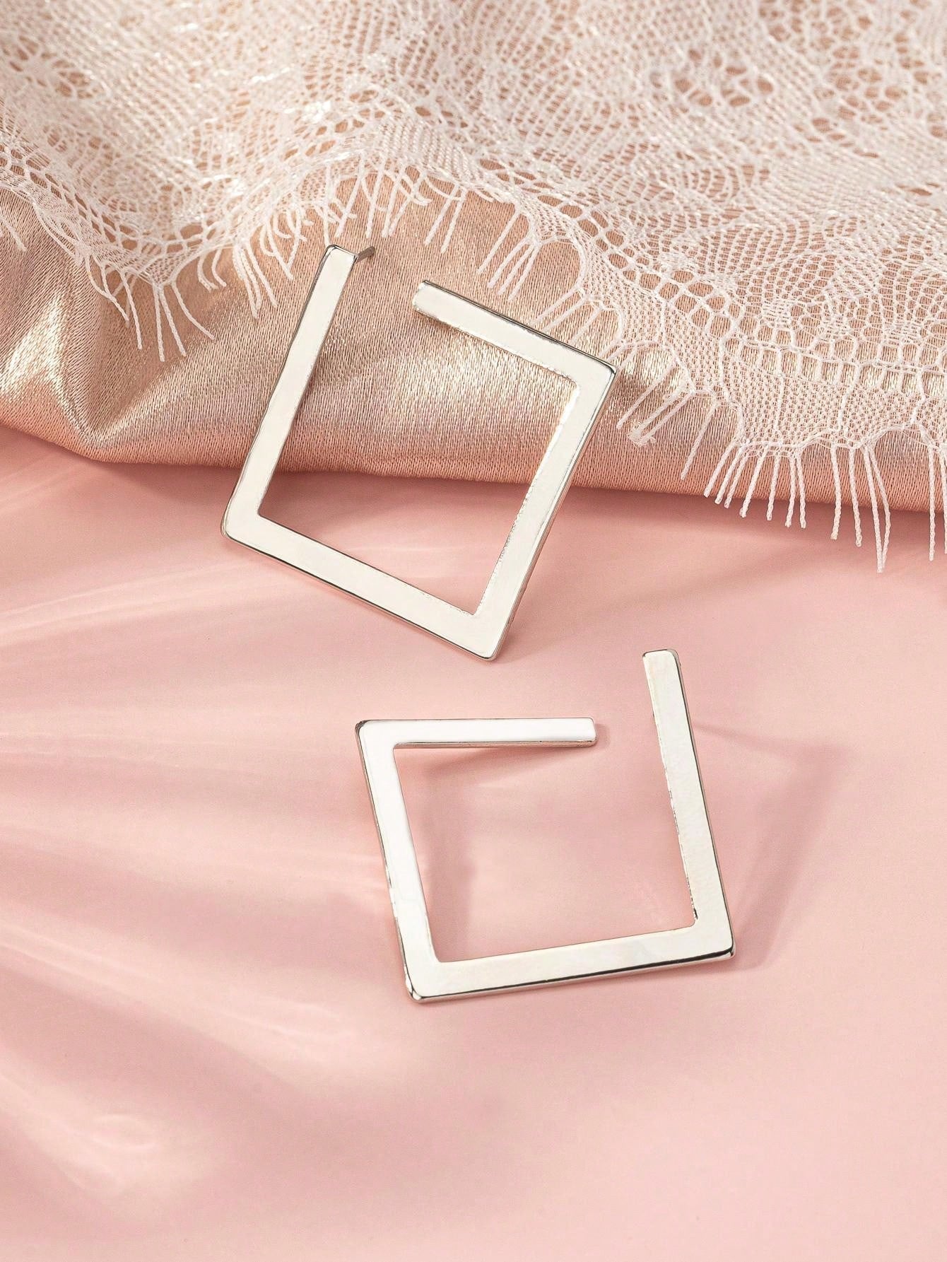 1pair Fashion Square Design Stud Earrings For Women For Daily Decoration