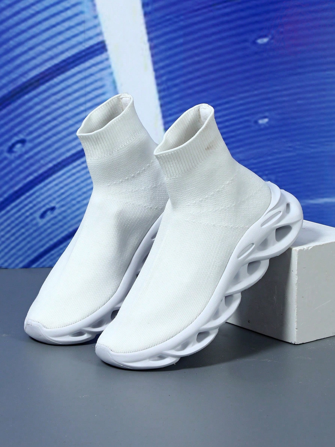 White Soft & Light Unisex Sock Shoes For Men & Women, Suitable For Casual, Walking, School, And Gift