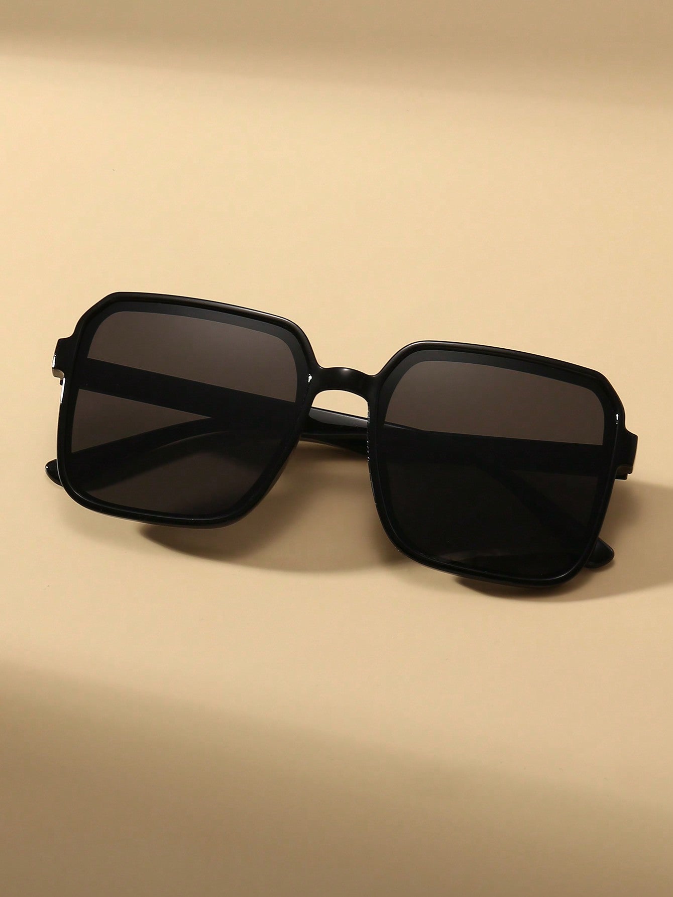 1pc Sporty Outdoor Y2k Retro Travel Beach Unisex Fashion Sunglasses With Big Frame For Summer