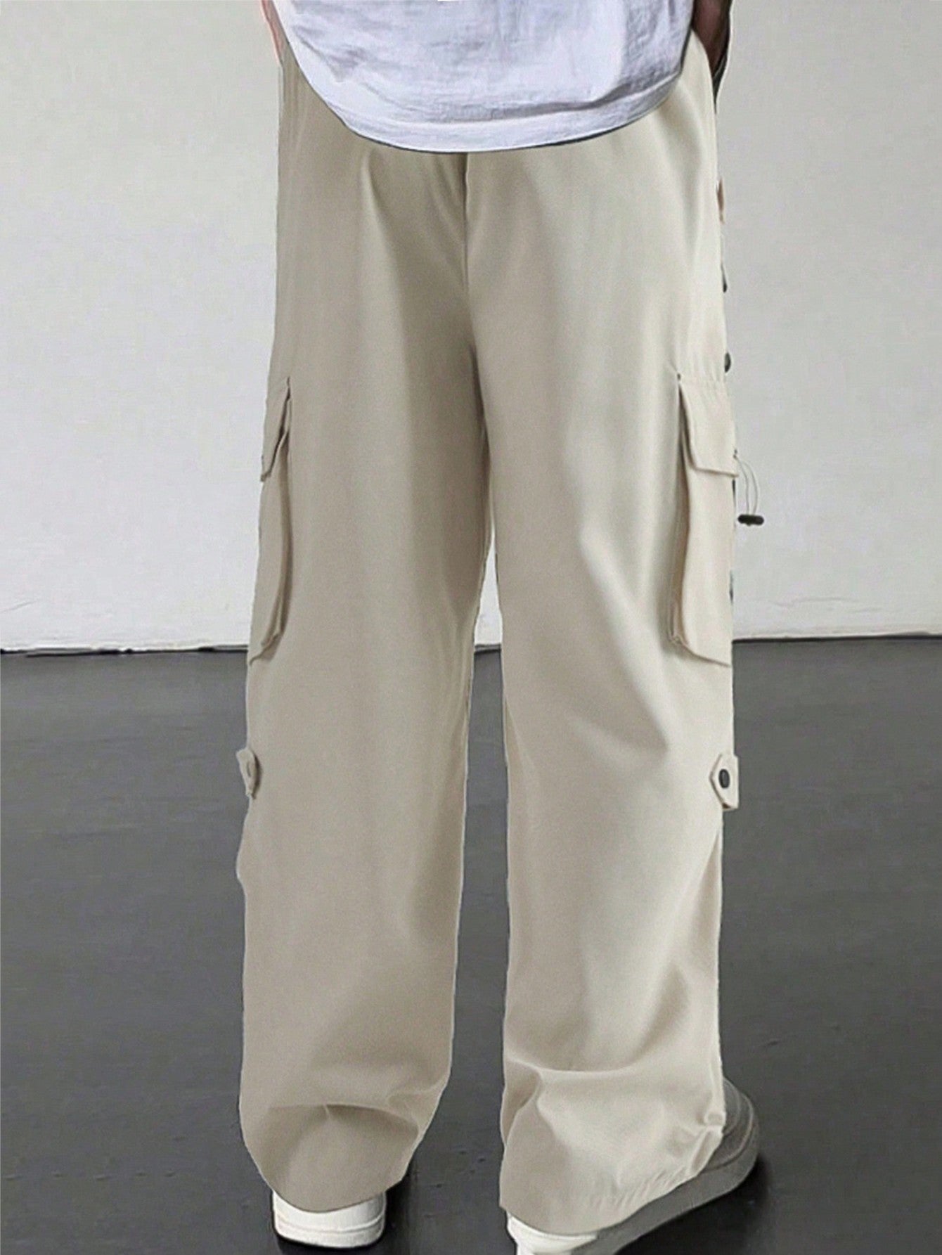 Manfinity Men's Loose Fit Cargo Pants