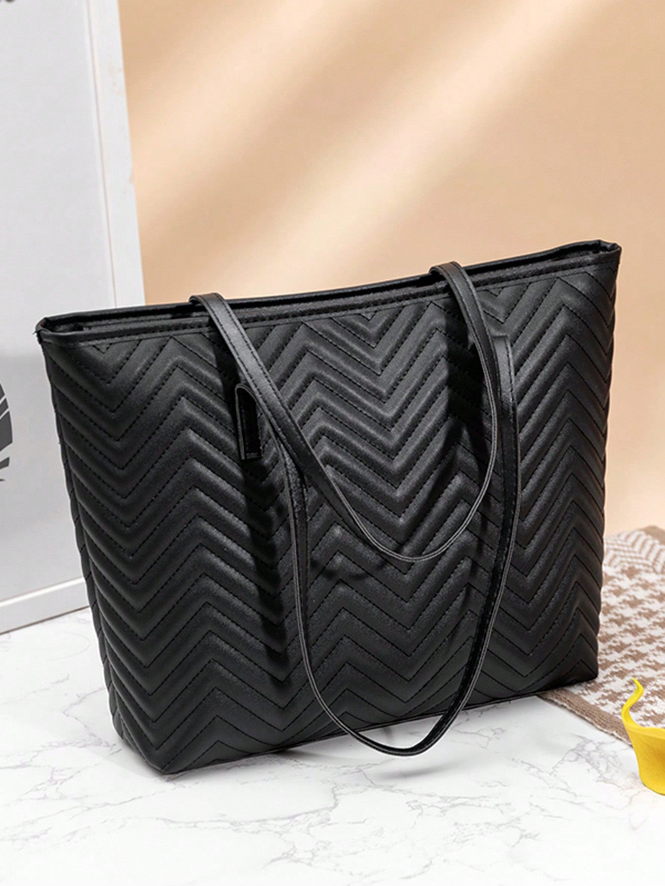 Women's Large Capacity Simple Stitching Tote Bag Large Capacity Quilted Tote Bag Solid Color Simple Shoulder Bag Womens Fashion Handbag Purse for Commute