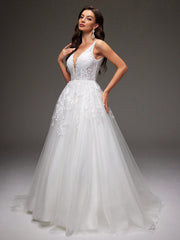 Elegant Charming Deep V Neck Sleeveless Lace Sweep Train Tulle Wedding dress