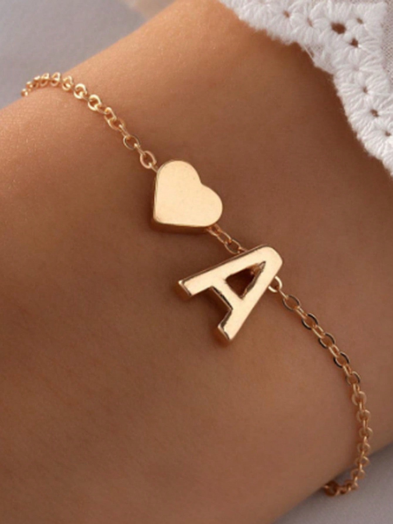 1pc Fashion Exquisite A-Z 26 Initial Letters Heart Bracelet For Couple Gift For Women Men