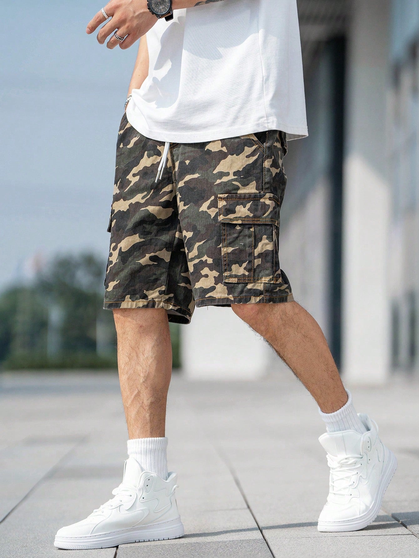 Manfinity EMRG Men'S Camouflage Print Drawstring Utility Denim Shorts