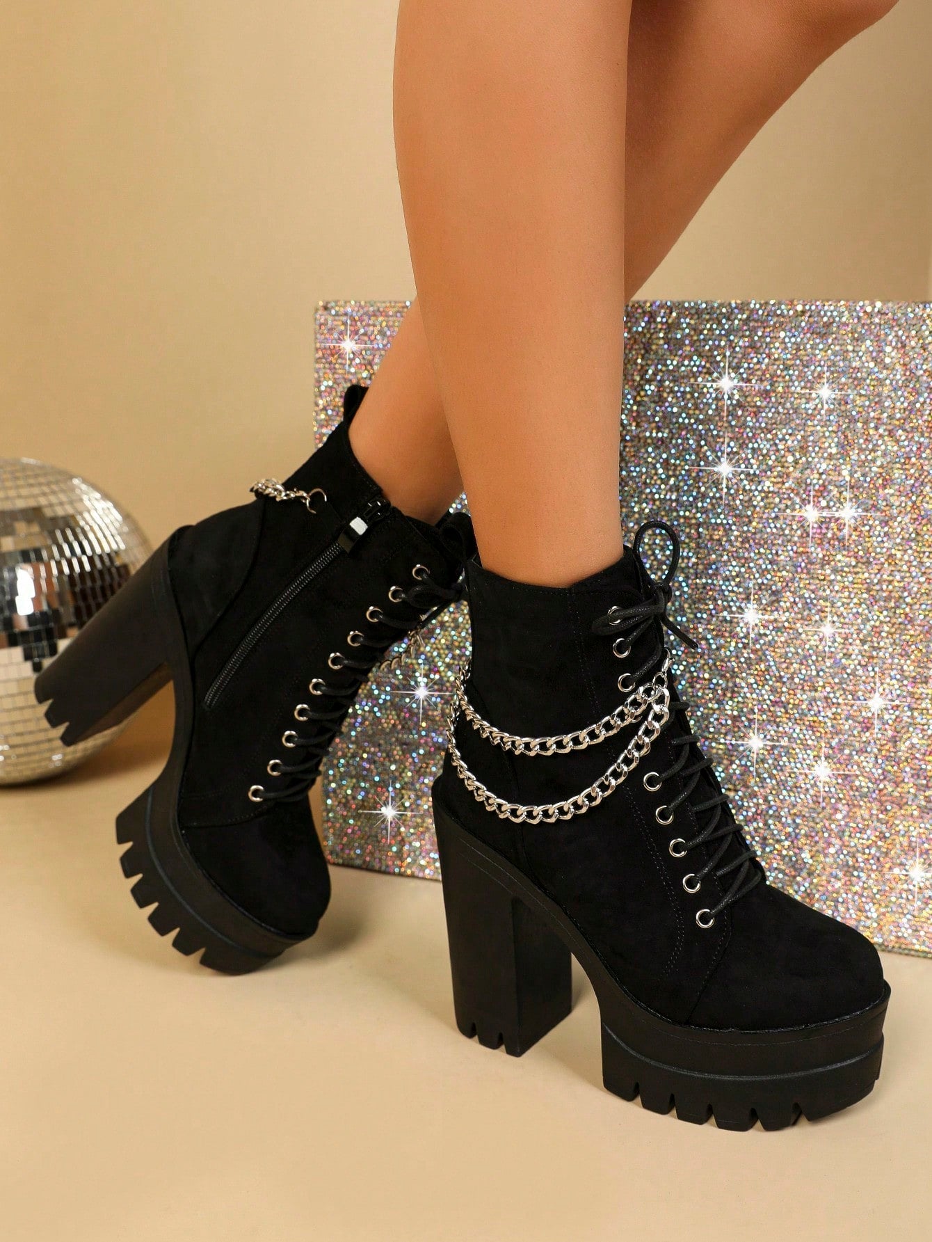 Women's Ankle Boots & Short Boots Fashionable High Heel Chain & Platform & Chunky Boots