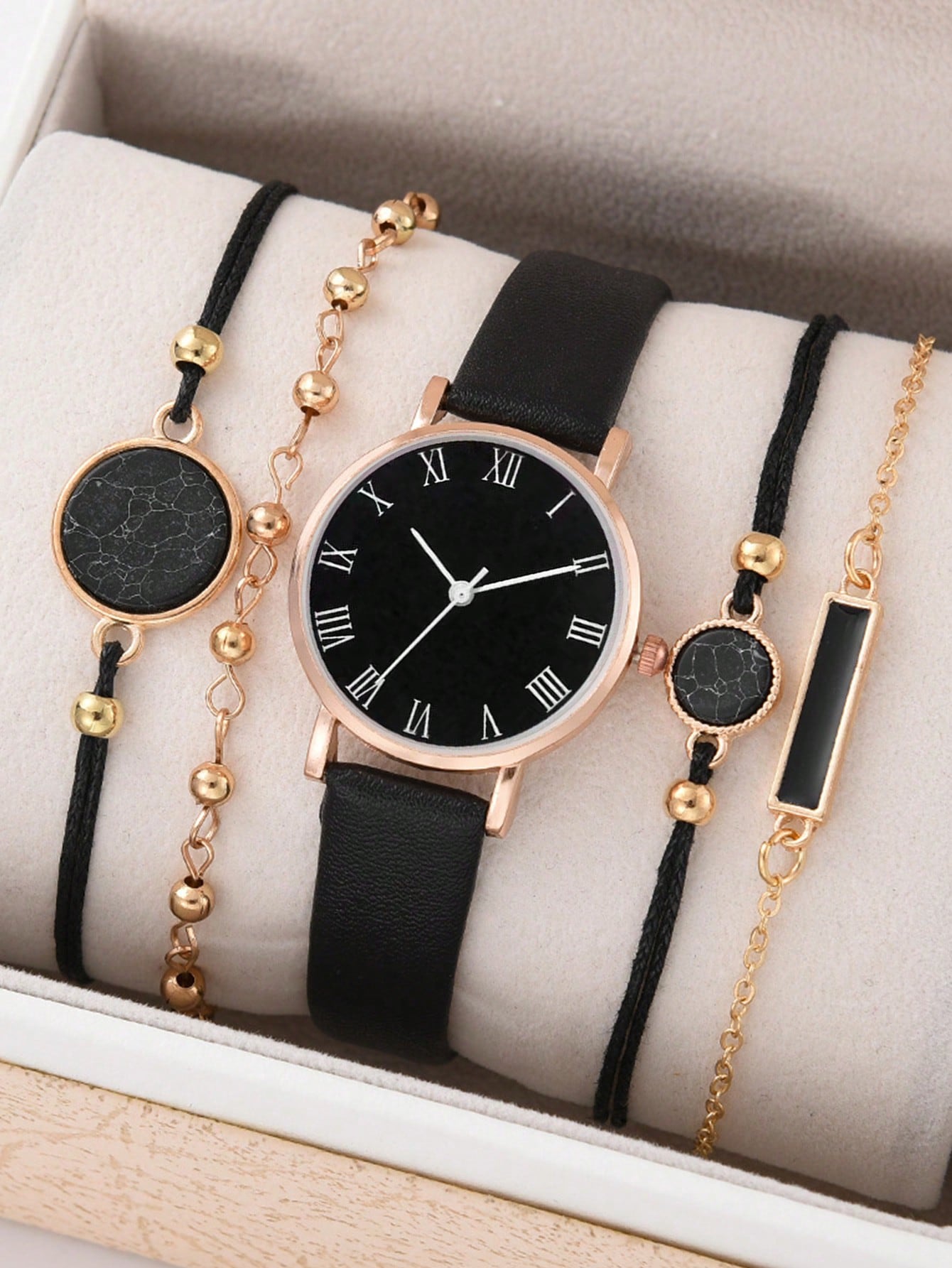 5pcs/Set Fashionable And Cute Ladies Leather Strap Quartz Watch And Bracelet Set