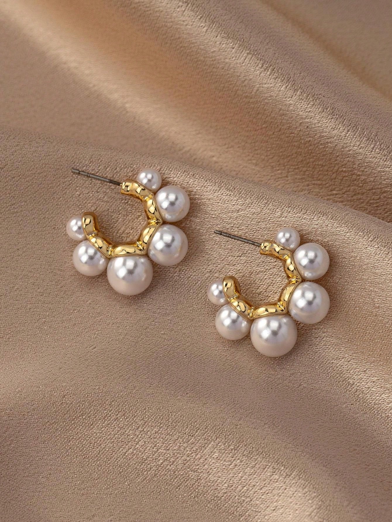 1pair Fashionable & Versatile Pearl Statement Earrings For Casual Outfits, Inspired By