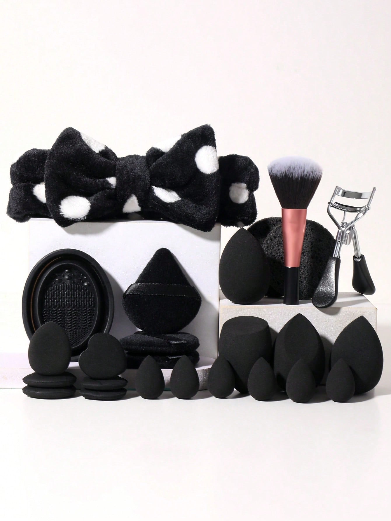 1pcs Makeup Brush+1pcs Cleaning Brush+10PCS Makeup Sponge+9PCS Makeup Puff Set+1PCS Hair Band+2PCS Shampoo Powder Puff+1PCS Eyelash Curler