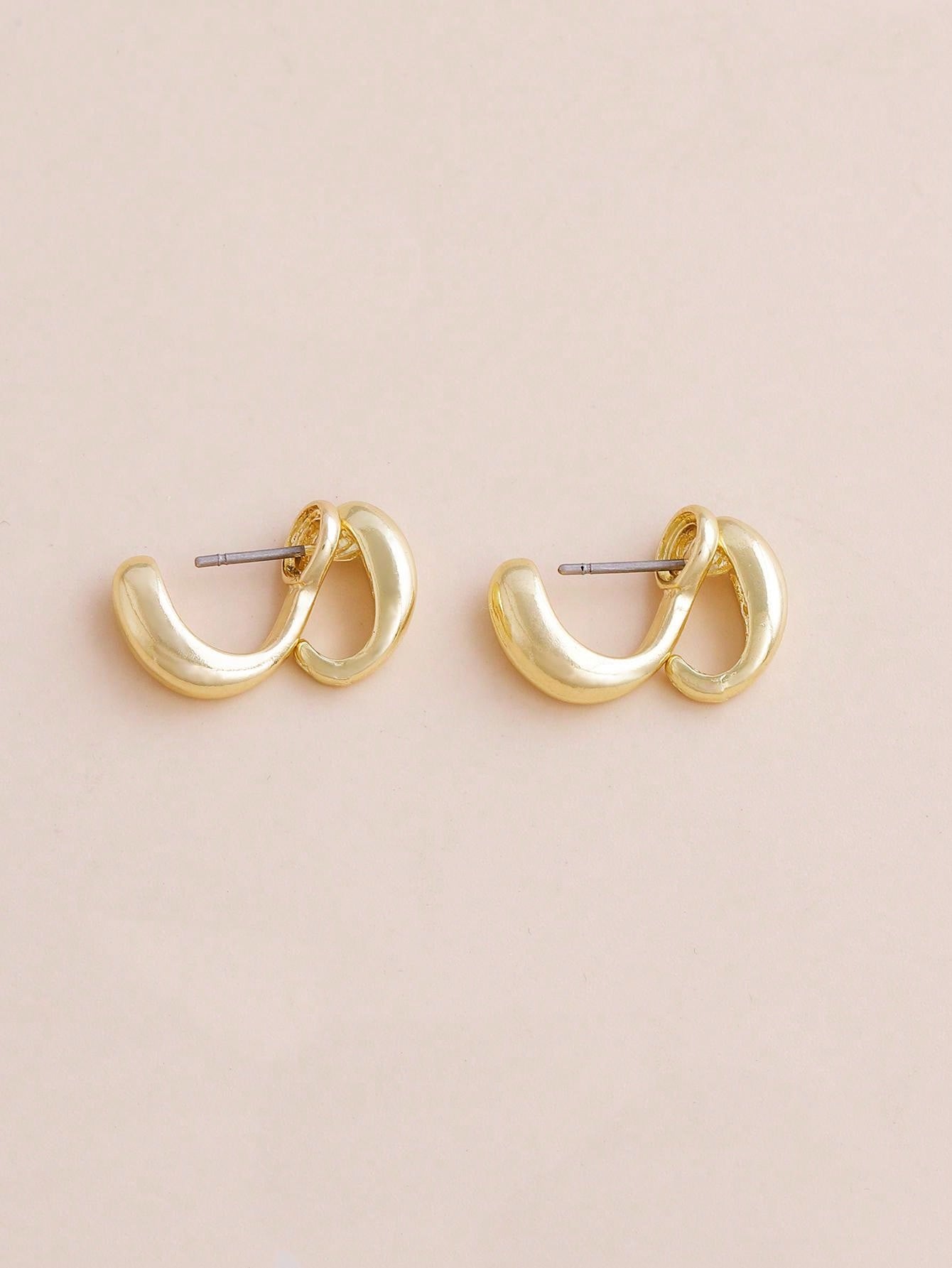 1pair New Arrivals Geometric Ellipse Hoop Earrings In Smooth Metallic Finish Retro Style Women's Accessory Ear Clip