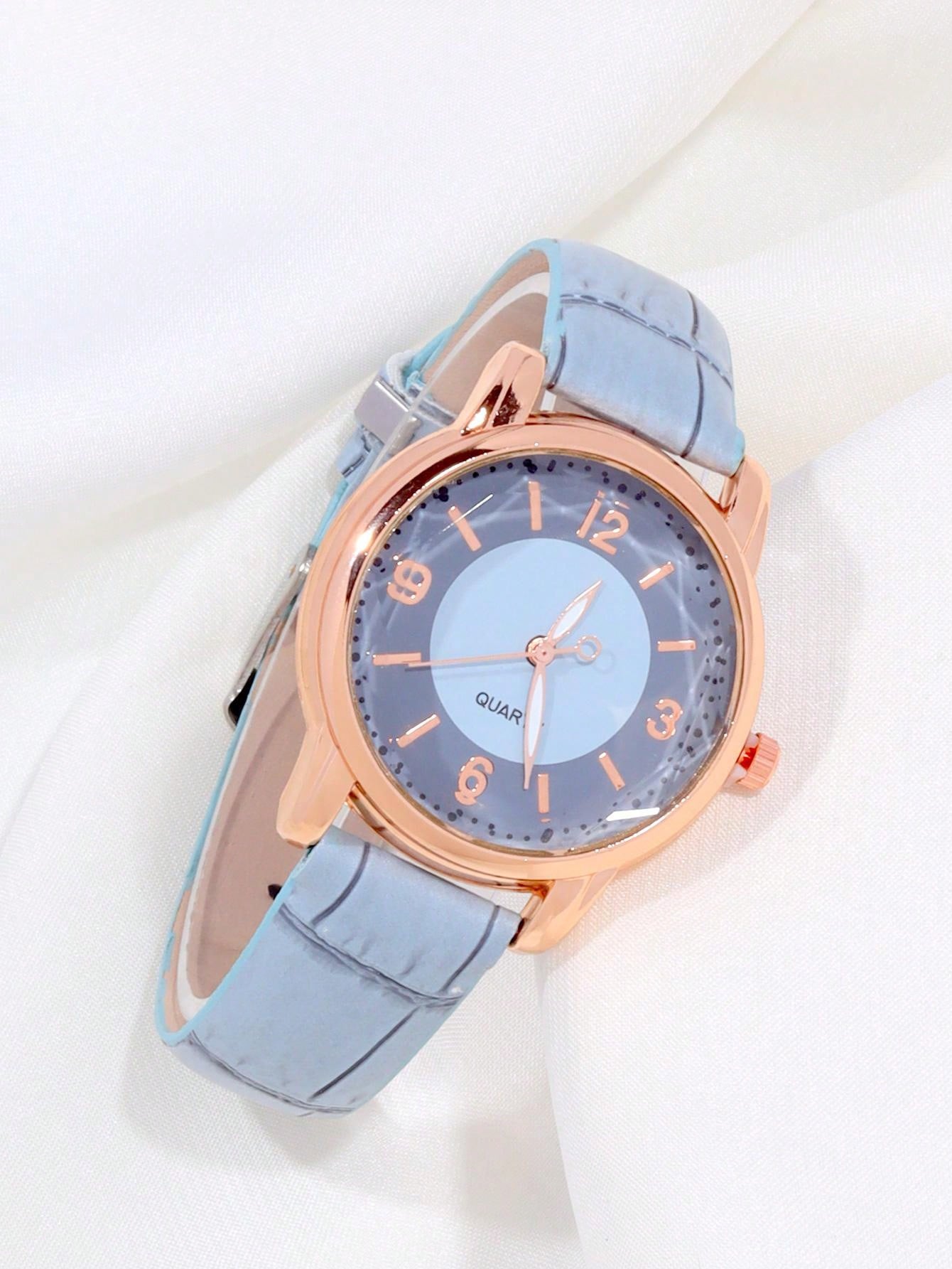 4pcs/Set Fashionable Multifunctional Ladies' Quartz Watches With Heart & Rhinestone Necklace And Earrings Set