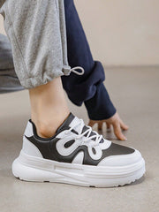 Women's Shoes Ladies' Breathable And Non-Slip Casual Low-Top Outdoor Sports Shoes, With Lace-Up Design, Ideal For College And Casual Style, Suitable For Running And Walking, Made Of Black-White Pu Leather, Suitable For Winter, With Low Heels