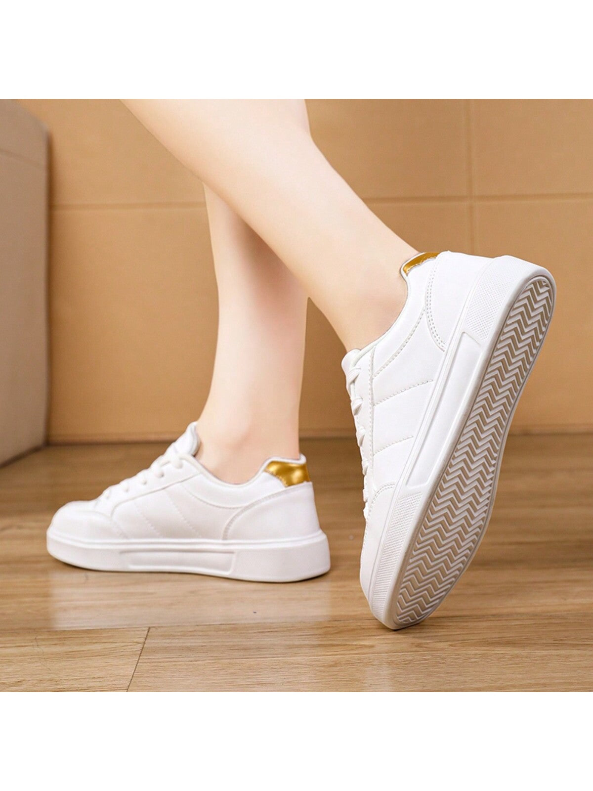 Women's White Leather Flat Casual Shoes, Fashionable, Durable, Comfortable Sneakers For Students