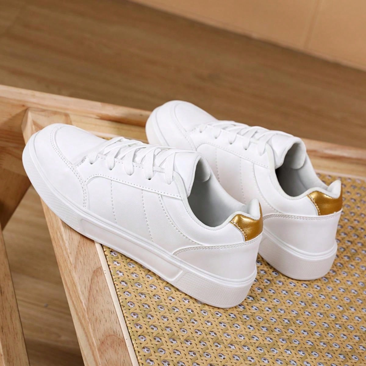 Women's White Leather Flat Casual Shoes, Fashionable, Durable, Comfortable Sneakers For Students