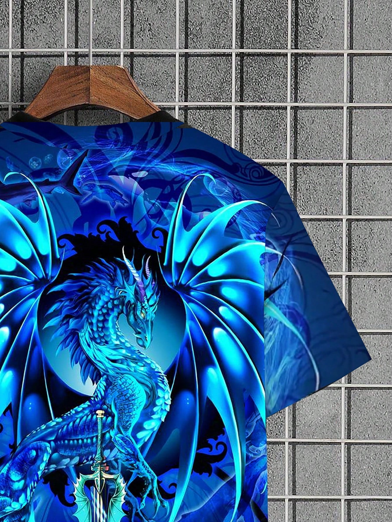 Men Dragon Print Tee