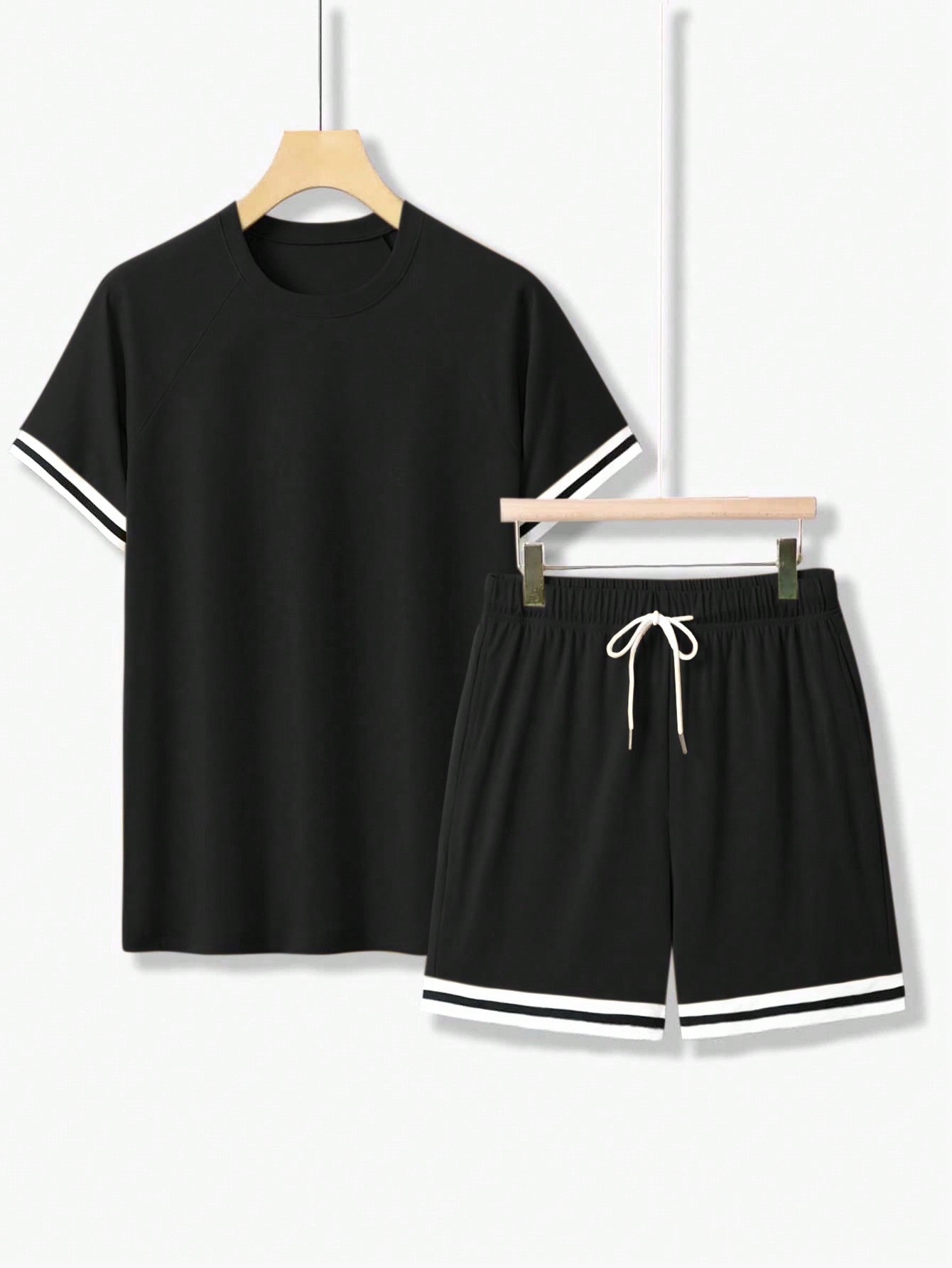 Manfinity Men Striped Trim Tee & Drawstring Waist Shorts