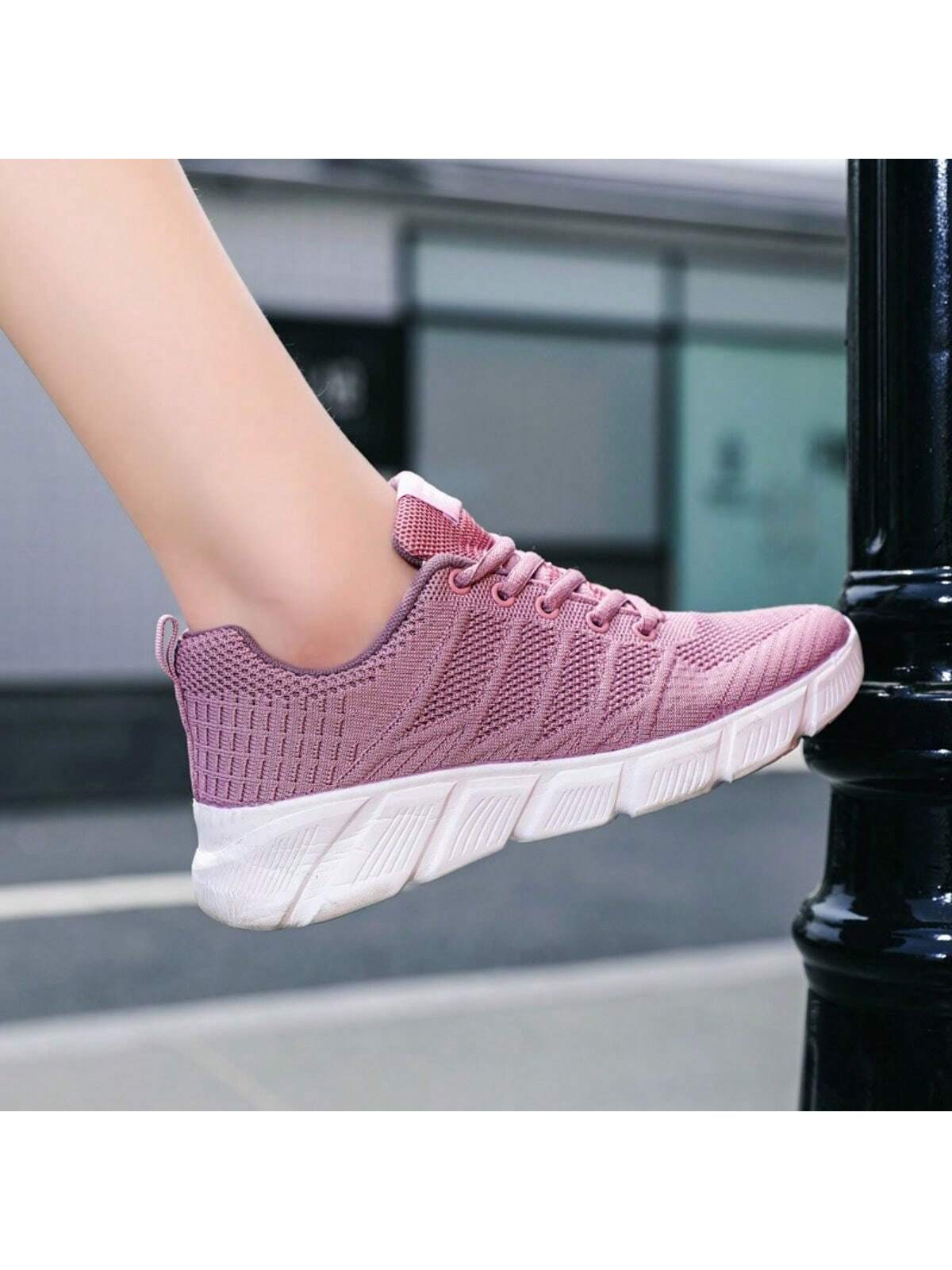 Women's Mesh Sports Shoes Breathable And Lightweight Running Shoes For Students Middle School Girls, Shock-Absorbing Athletic Sneakers For Walking Travel