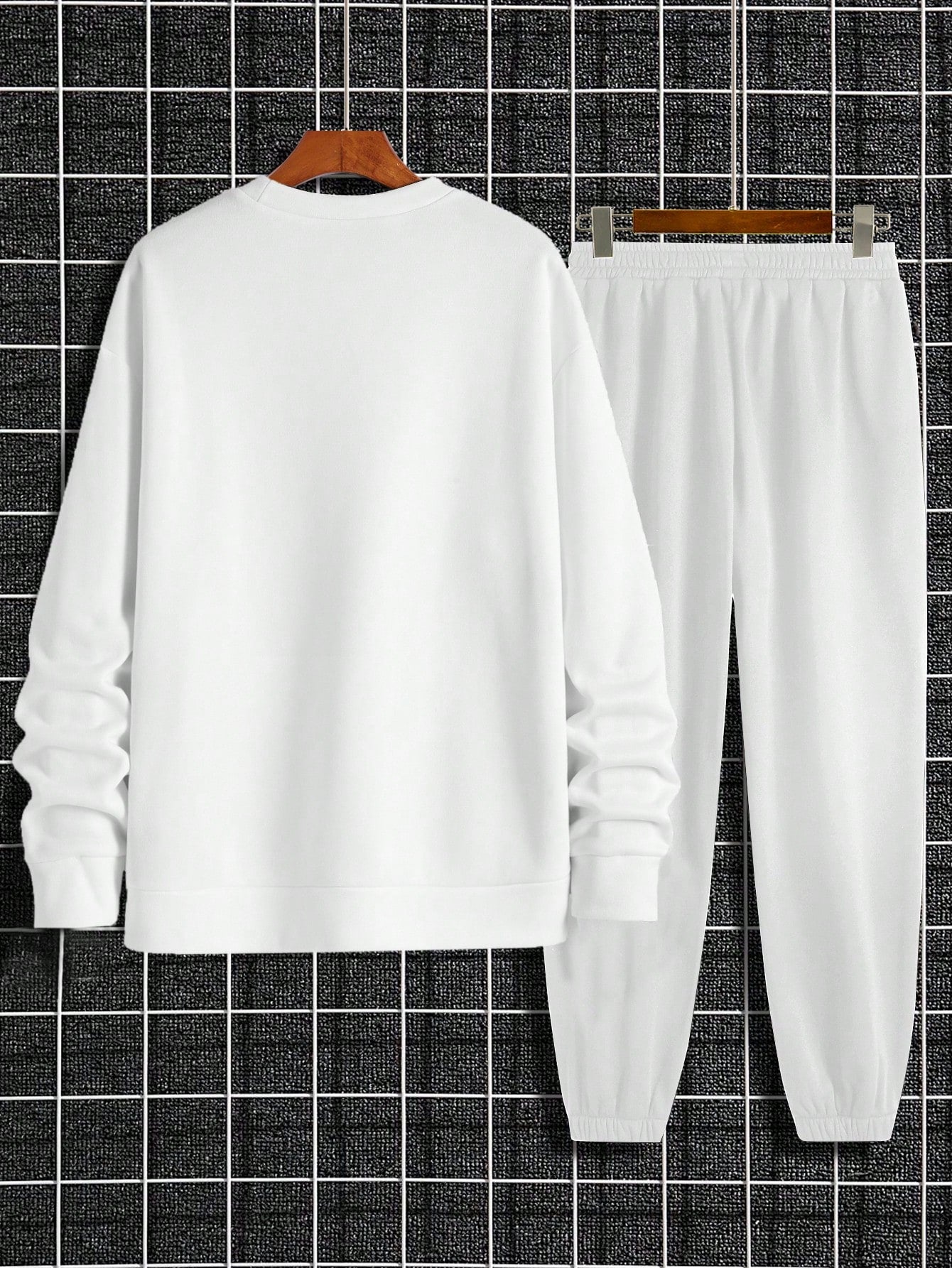 Manfinity Men's Printed Round Neck Sweatshirt And Trousers