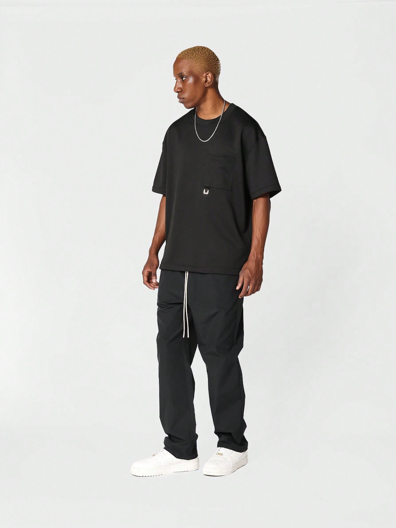 SUMWON Regular Fit Premium Heavyweight Pocket Tee