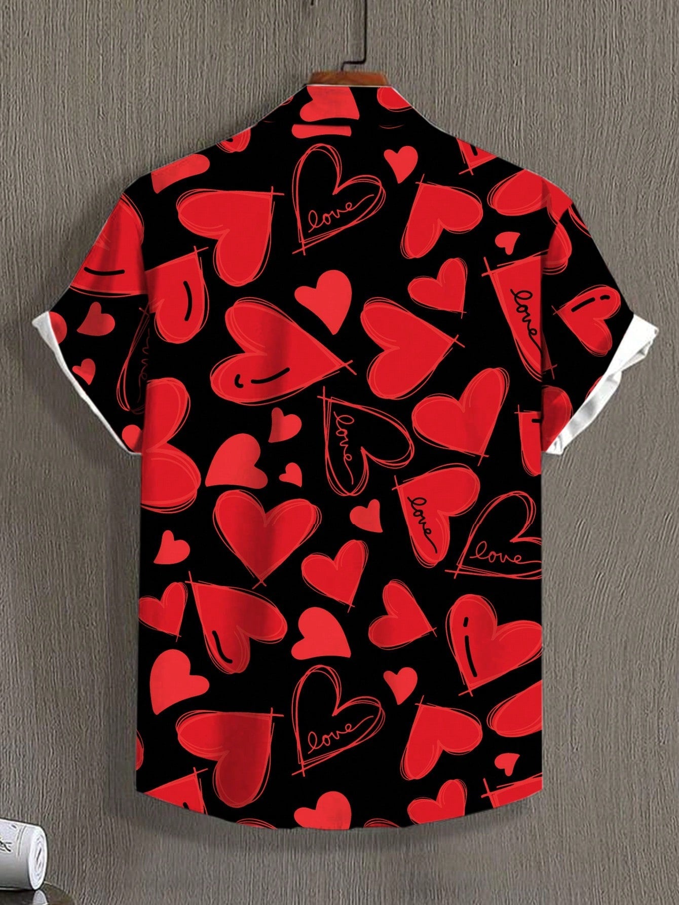 Manfinity Men's Heart Print Short Sleeve Shirt