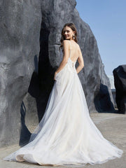 Ladies' Long Lace Spliced Wedding Dress